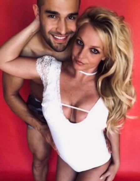 A pesar de todo el drama que vive Britney Spears, ella no olvidó felicitar a su novio Sam Asghari (26) en el día de su cumpleaños.