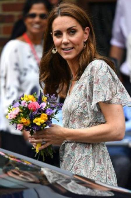 Kate, de 37 años y entusiasta fotógrafa amateur, ha sucedido a la reina Isabel II como patrona de la Royal Photographic Society, que fue oficialmente apoyada por la monarca durante 67 años.