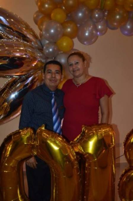 Kenny Quintanilla y Cecilia Medina.