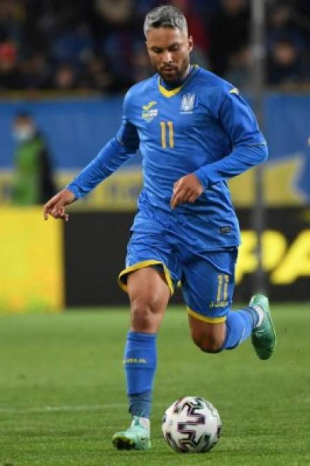 Marlos Romero Bonfim: Mediocampista que nació en Brasil y juega en la selección de Ucrania.