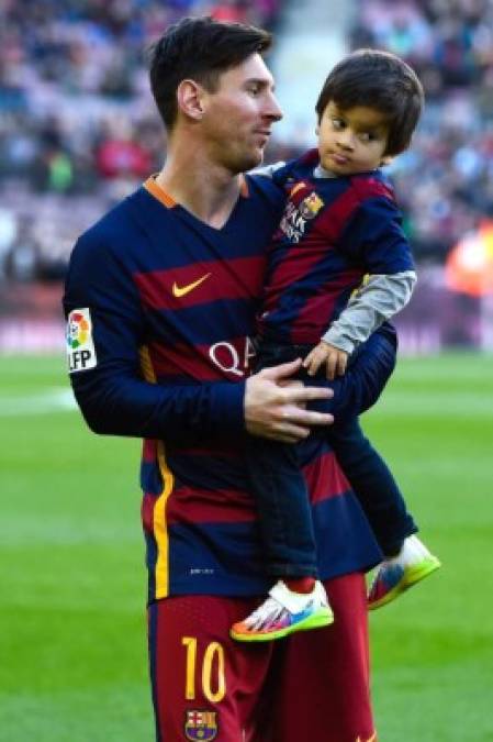 Lionel Messi y su primogénito Thiago.