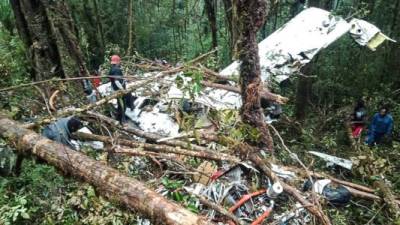 Ocho personas murieron en un accidente aéreo ocurrido la noche del sábado en el norte de Indonesia./EFE.