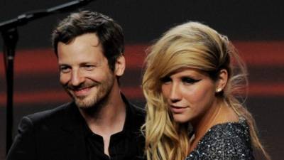 Dr. Luke se defiende de acusaciones de Ke$ha.