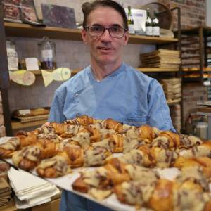 Los ‘crookies’ causan revolución en París por fusión panadera