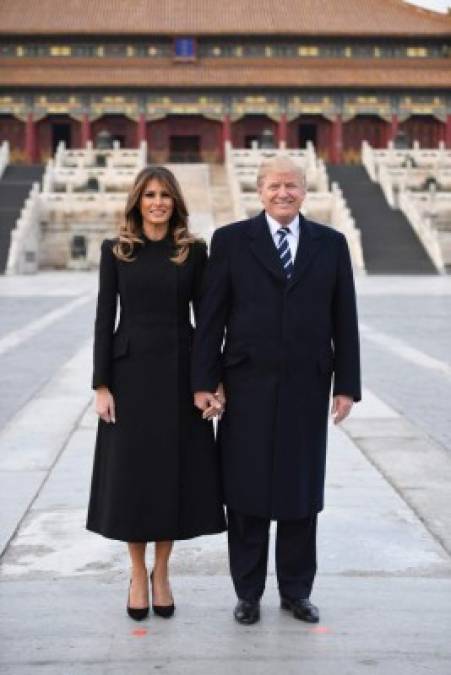 Sin embargo, cuando la primera pareja llegó a China, se había transformado en una nueva, igualmente con una elegante opción.