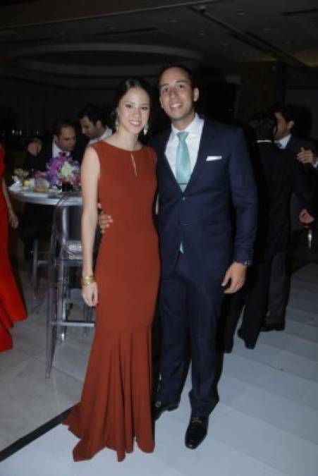 Eugenia Bendaña y Ricky Dumas.