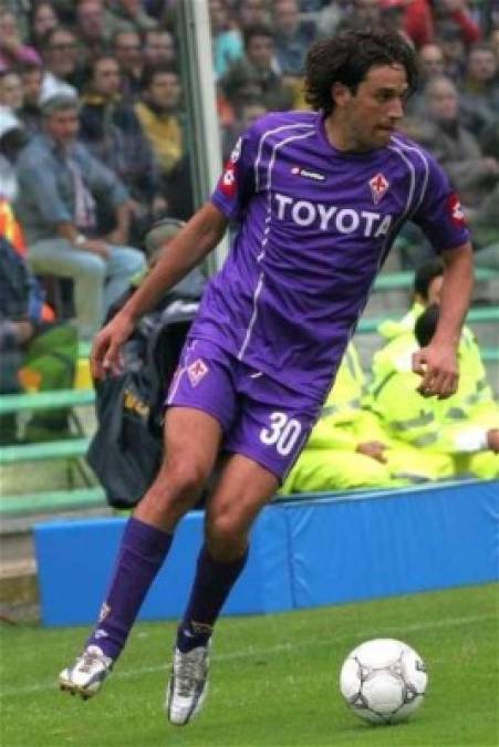 El portugués Rui Costa fue vendido por la Fiorentina al Milan por 42 millones de euros.