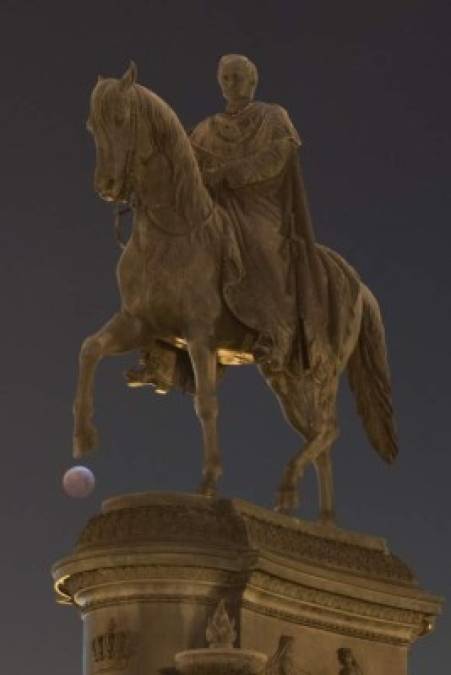 Fotografía tomada en la estatua de rey sajón Johann en Alemania.