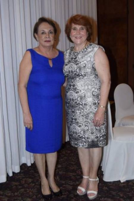 Rosario Núñez y Mary Bendeck.