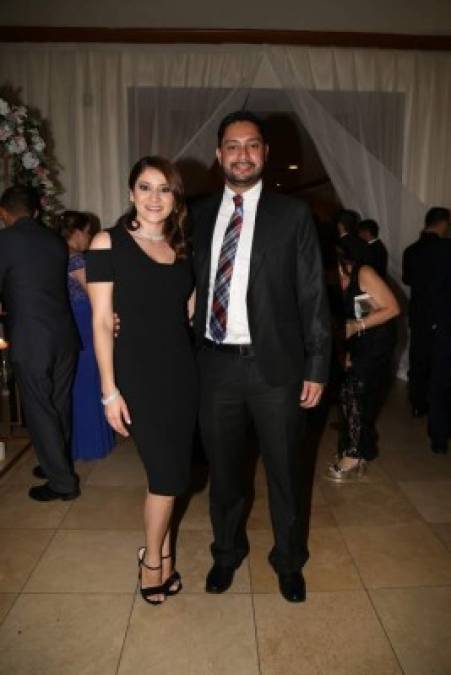 Jeimy Flores y Christian Castillo.