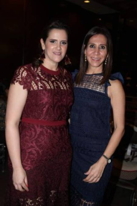 Giselle Saybe y Claudia Massad.