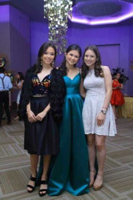 Andrea Enamorado, Alejandra Díaz y Ariana Andrews.