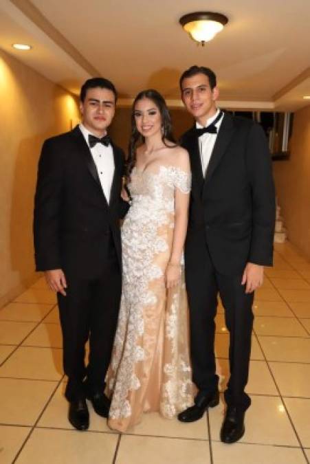 Alejandro Raudales, Fatdua Morales y Gabriel Larach.