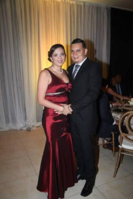 Kristel Hawit y Juan Miguel Chávez.