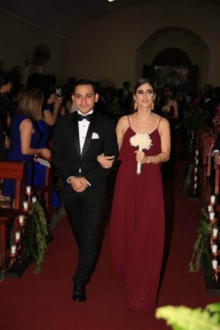 José Carlos Morales y Alessandra Andonie.