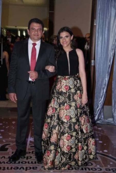 José Francisco Handal junto a su bella hija Sofía Handal.