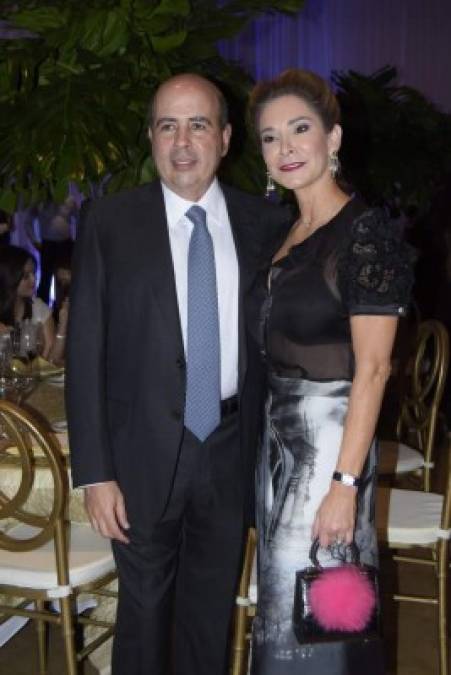 Eduardo y AnnaMaría Kafati.