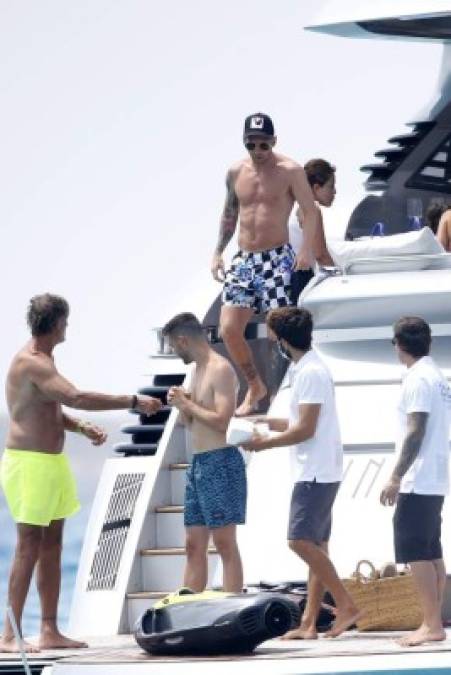 Messi está despejando su mente en Ibiza mientras se define su futuro en Barcelona.<br/><br/>Foto cortesía Infobae