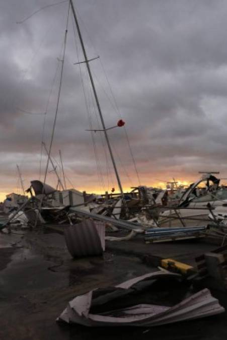 El gobernador de Florida, Rick Scott solicitó al presidente Donald Trump una declaración de 'desastre mayor' para la zona afectada.