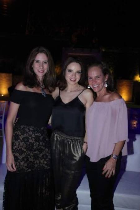 Susette Handal, Vanessa Guillén y Carmen Fernández.