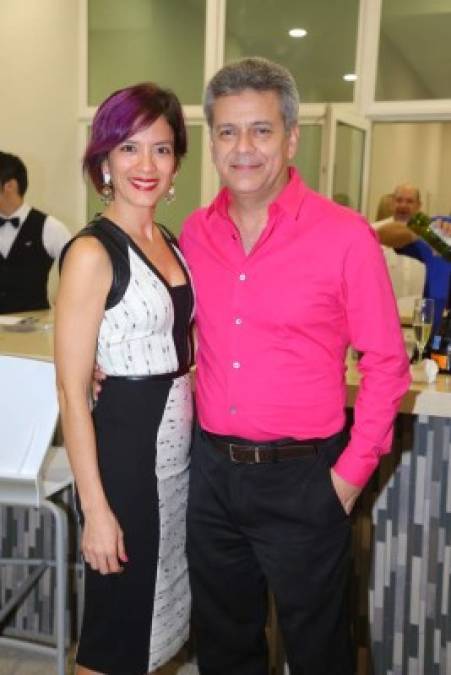 Karen Chang y Roberto Contreras.