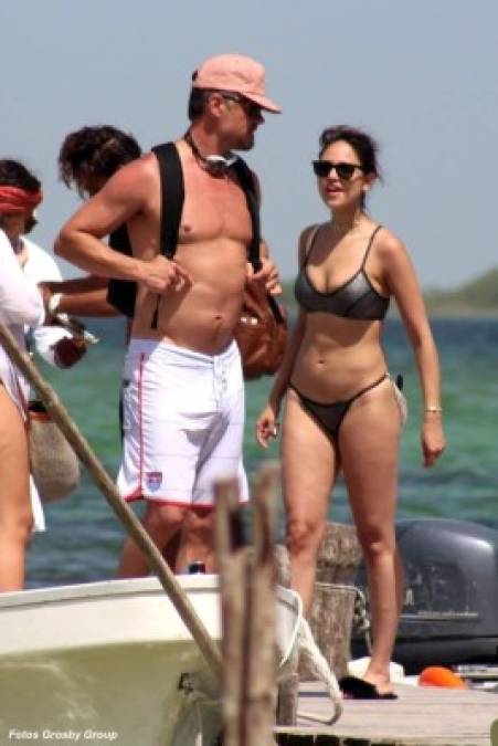 Dado a que Eiza González (28) y Josh Duhamel (45) ya no tiene que esconderse para vivir su idilio, la pareja decidió pasar un tiempo en las bellas playas de Quintana Roo en México.