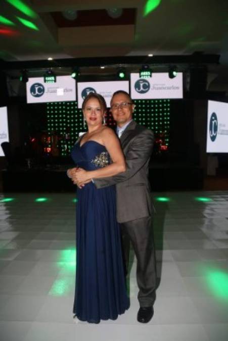 Belkis Mendoza y Luis Flores.