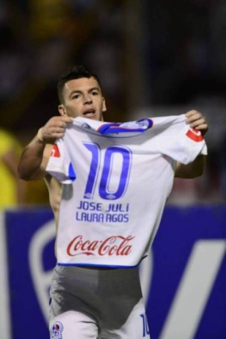 Bonito detalle. Matías Garrido dedicó el gol a sus hijas.