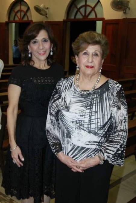 Diana Larach y Lily Faraj.