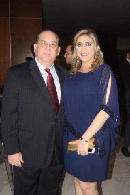 Héctor y Lorena Kattán.