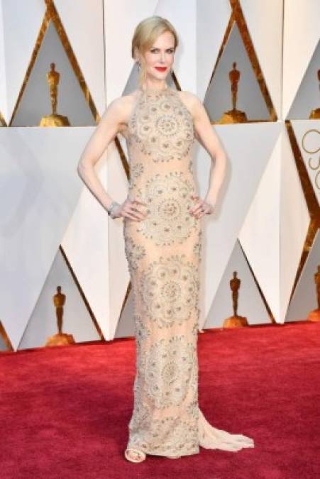 Impresionante, así lució la bella Nicole Kidman, su cabello, maquillaje y vestido llamaron la atención.