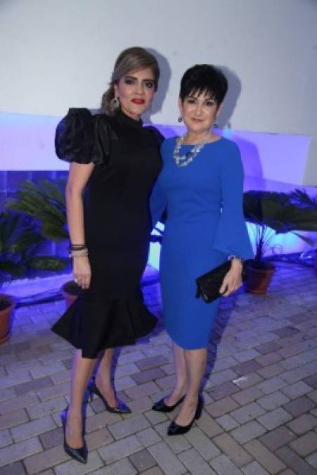 Lilian Caballero y María Rivera.