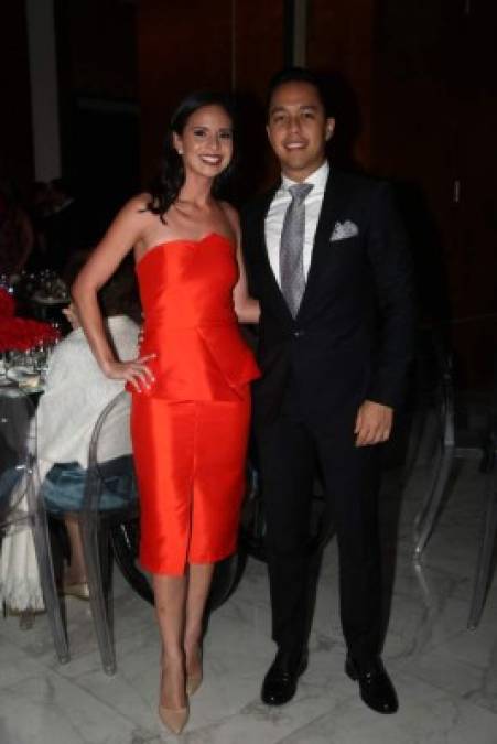 Daniela Ferrufino y Jonathan Park.