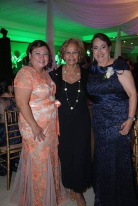 Mariela Casco, Olga Díaz y Sandra Lily Alvarado.
