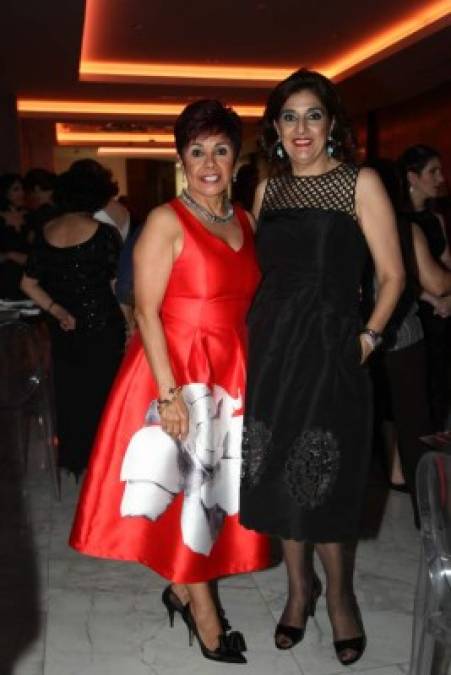 Laura Abufele y Maribel Andonie.