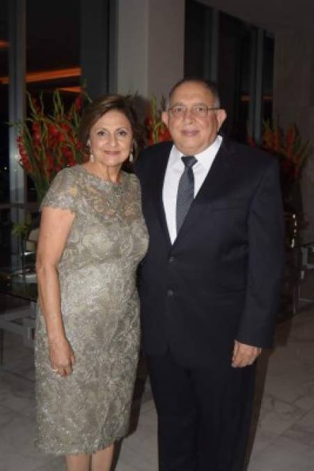 Diana y Fuad Handal.