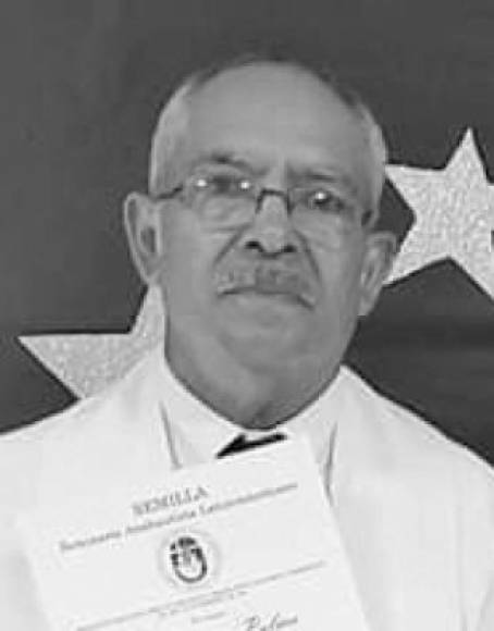 Lino Castro, pastor.