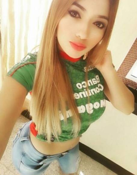 Abigaille Euceda: Una de las aficionadas del Marathón más hermosas que estará este domingo esperando el triunfo de su amado verde.