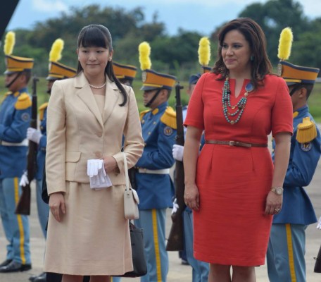 Honduras recibe con alfombra roja a la princesa Mako de Japón