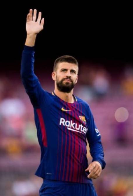 Gerard Piqué dio un mensaje en catalán.<br/>@3gerardpique: 'Més que mai tots junts contra aquest atac a la nostra ciutat. Tot el meu suport als afectats d'aquesta barbàrie. #Barcelona (Más que nunca todos juntos contra este ataque a nuestra ciudad. Todo mi apoyo a los afectados de esta barbarie. #barcelona').