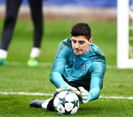 Courtois, el lateral izquierdo que creció como portero en el Genk