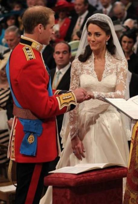 Príncipe William y Kate Middleton: la pareja real tenía bastante audiencia para su boda. Ellos figuraron en un récord por tener 72 millones de transmisiones en vivo.