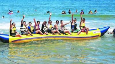 El turismo de playa es una fuente generadora de divisas para Honduras.