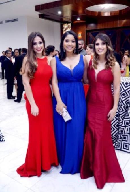 María Fernanda Carrillo, Nicole Midence y Daniela Funes.