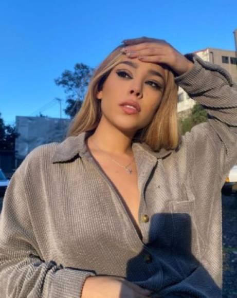 Canciones como 'Mala Fama', 'Oye Pablo', No Bailes Sola', y 'Sodio', forman parte de los grandes éxitos que ha interpretado Danna Paola.