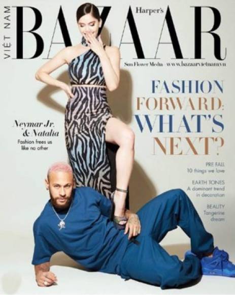 Natalia y Neymar posaron para la portada de la revista Bazaar Vietnam.