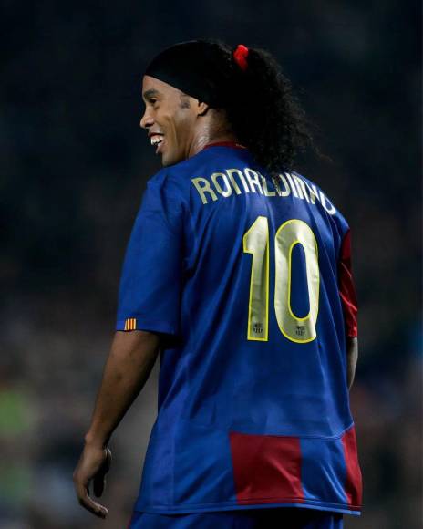 Tras retirarse en 2018, Ronaldinho siguió ligado al fútbol y ha protagonizado varios partidos de exhibición a lo largo del mundo.