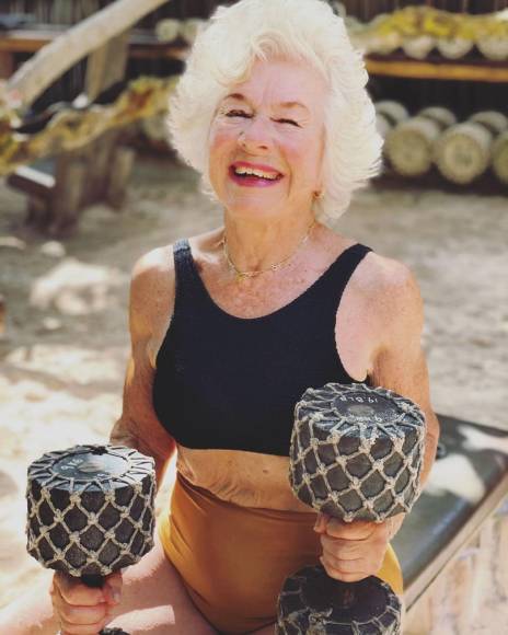 Tras su cambio de vida, Joan decidió abrir una cuenta en Instagram para contar su historia, convirtiéndose así en toda una influencer en el mundo del fitness.
