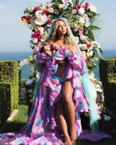 Beyoncé dio a luz este año a los gemelos de la pareja, Sir y Rumi.