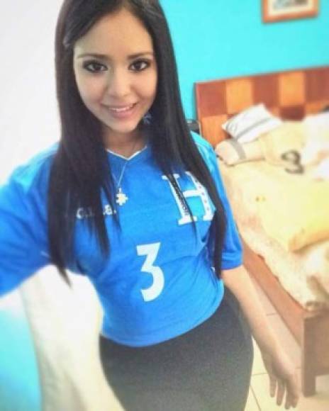 Amanda Hernández no deja de apoyar a Marcelo, ya sea en el Motagua o cuando está en la Selección de Honduras.